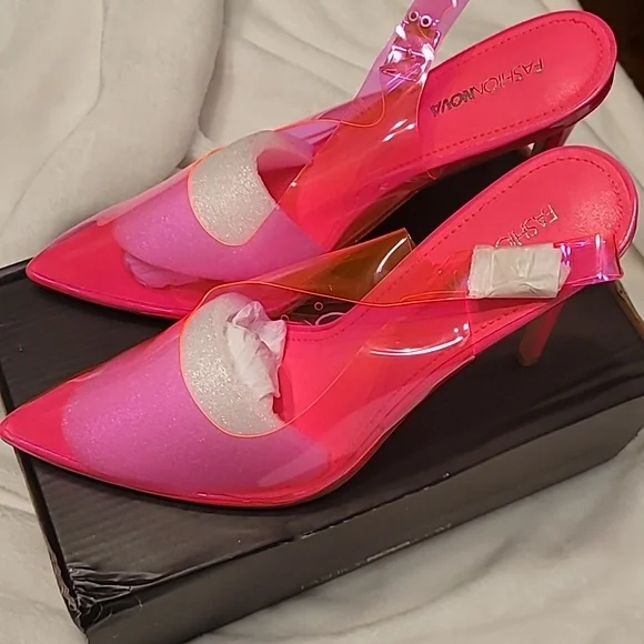 Pink Pump Heel - Picture 3 of 8